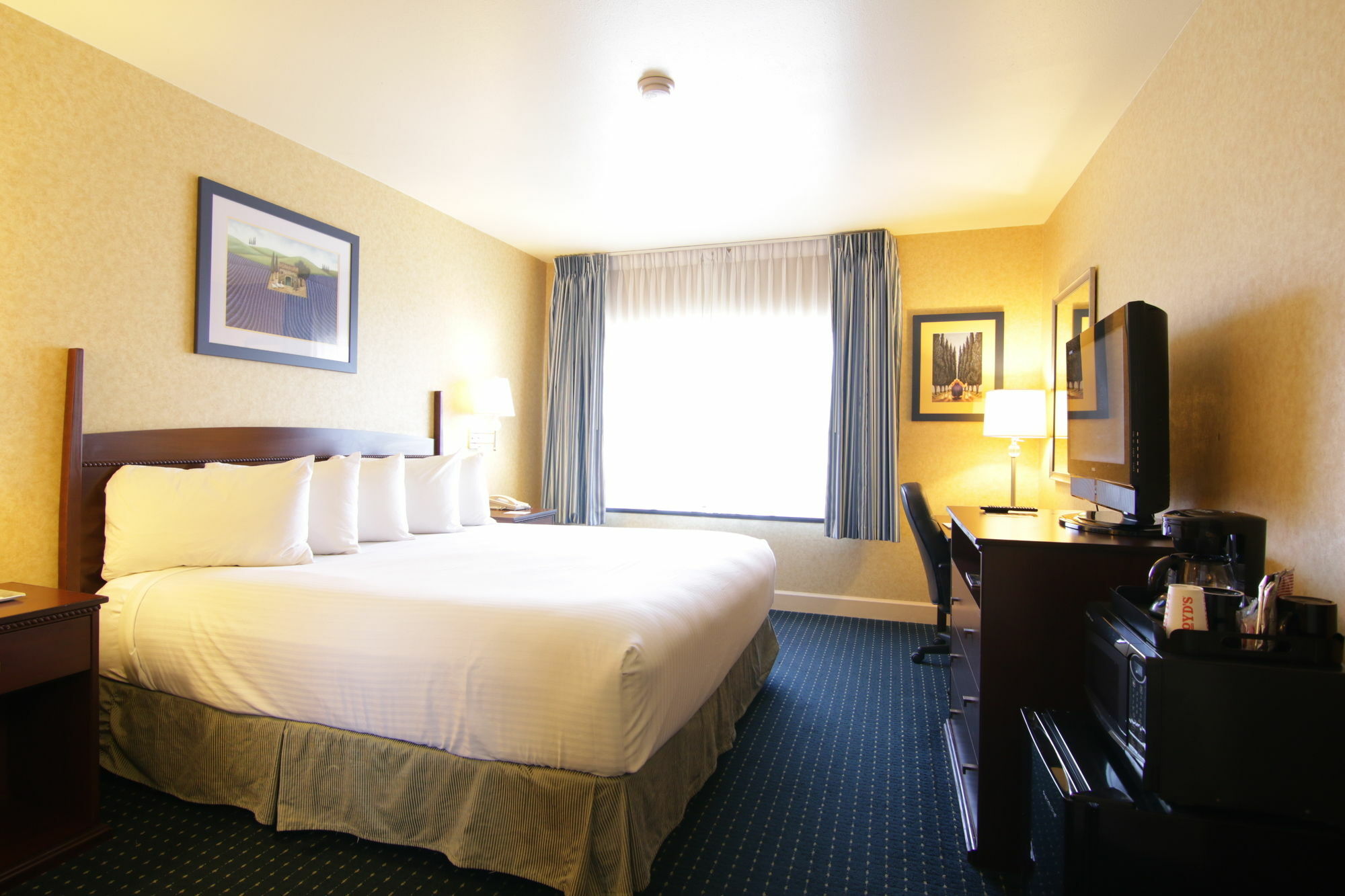 Holiday Inn - Salem By Ihg Exteriör bild